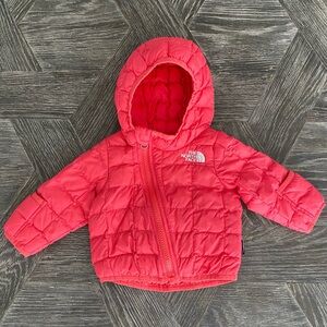 North Face Thermoball hooded winter coat / jacket (Infant 0-3 months)
